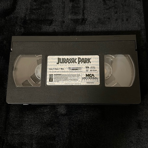Jurassic Park & Jurassic Park Collector’s Edition VHS Bundle - Picture 3 of 11